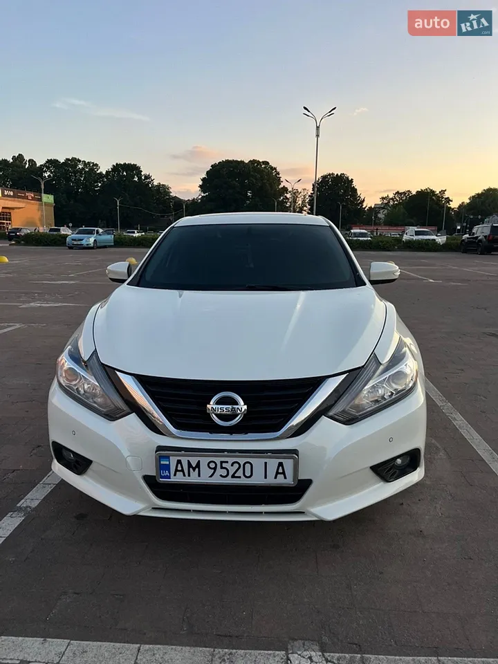2017 Nissan Altima - мініатюра 21