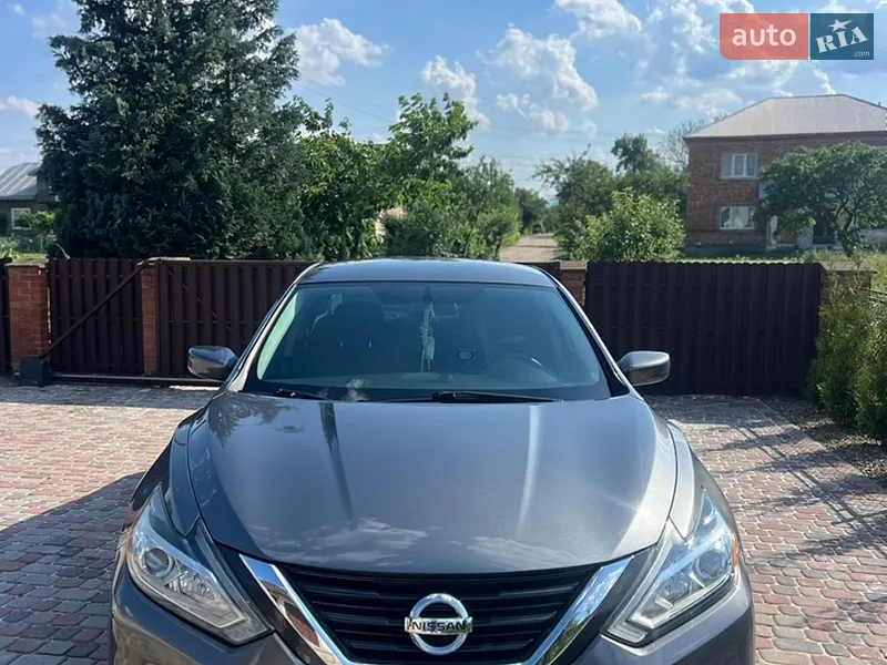 Nissan Altima