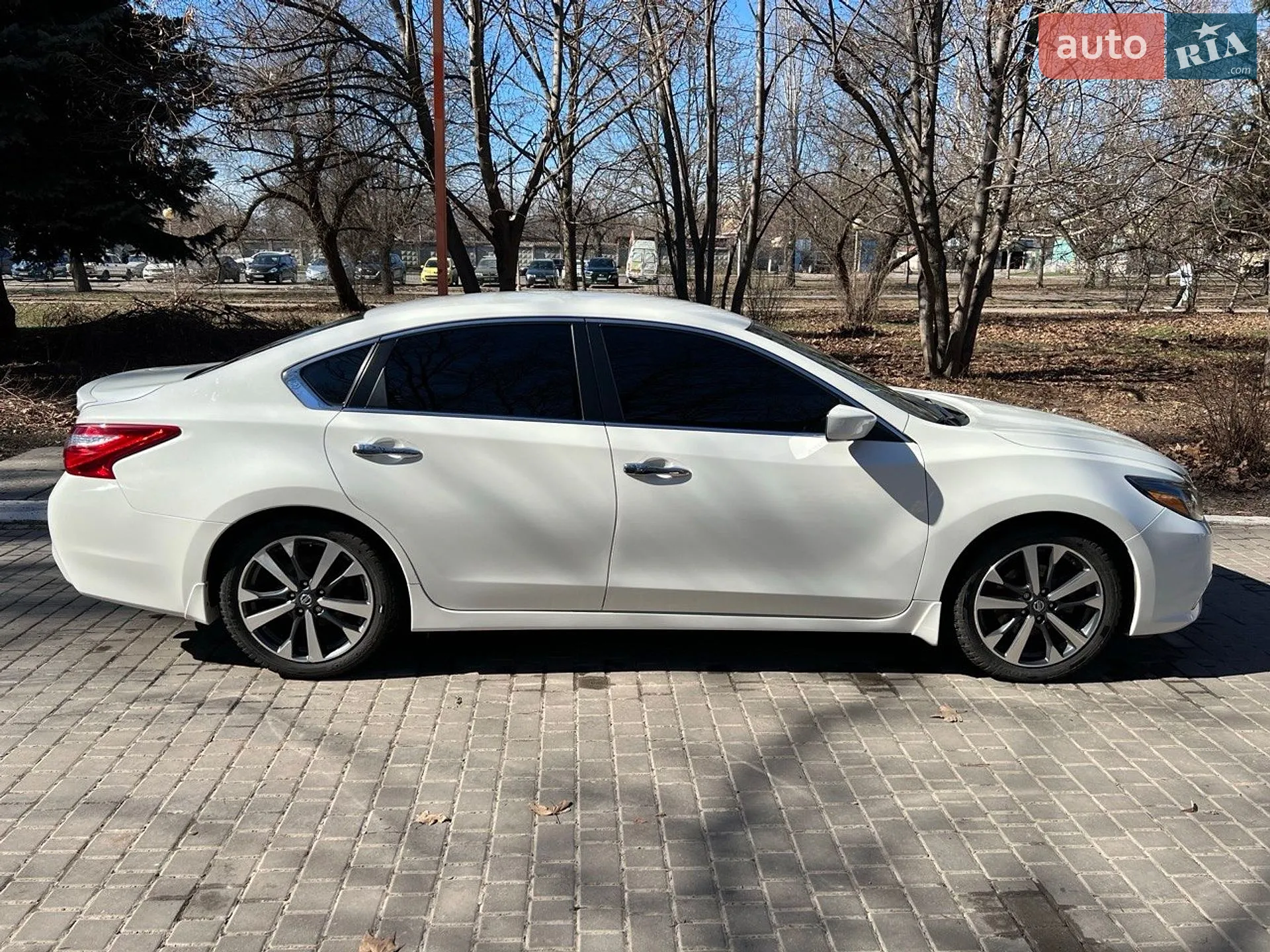 2016 Nissan Altima - мініатюра 2