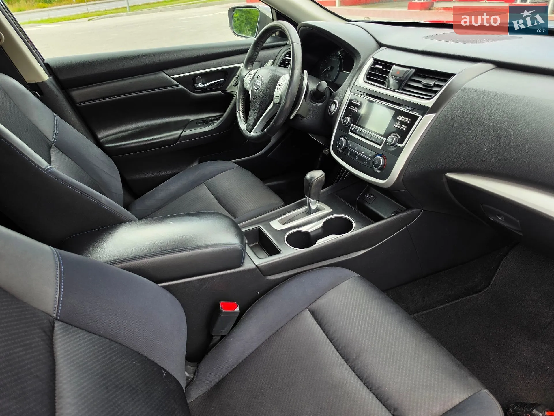 2017 Nissan Altima - мініатюра 39