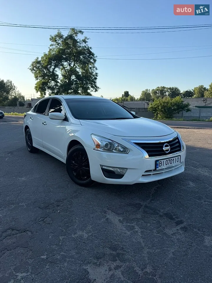 2015 Nissan Altima - мініатюра 12