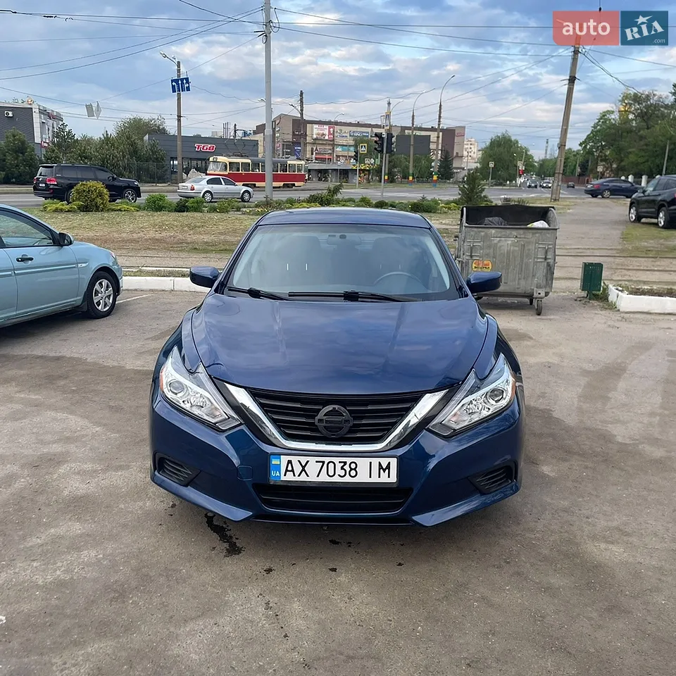 2017 Nissan Altima - мініатюра 18