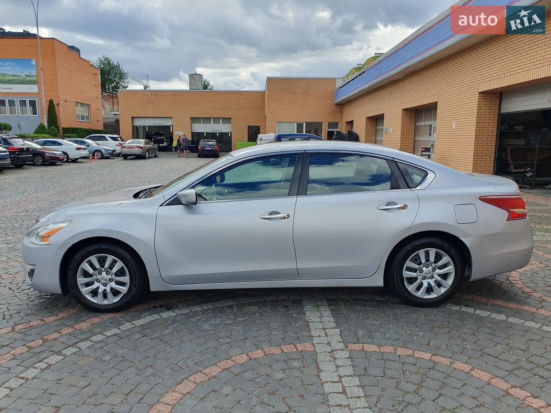 2013 Nissan Altima - мініатюра 10