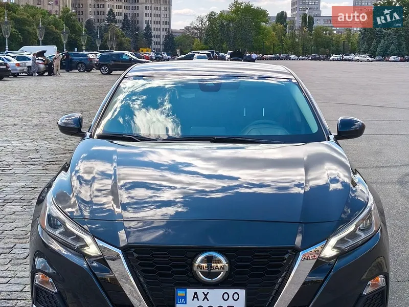Nissan Altima 2022