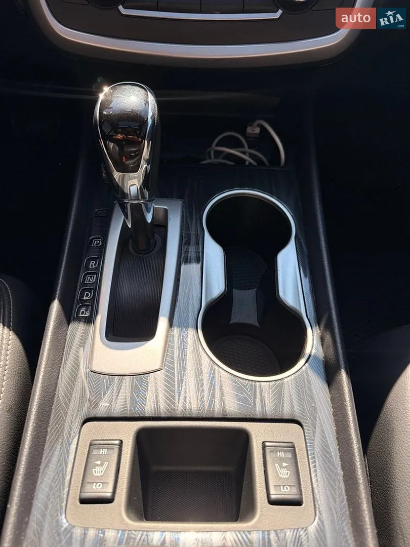 2017 Nissan Altima - мініатюра 12