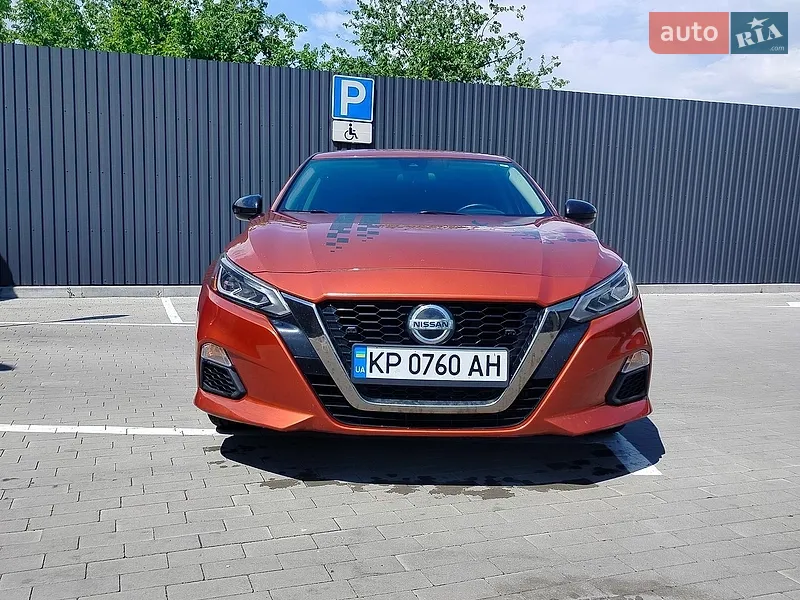 Nissan Altima 2022