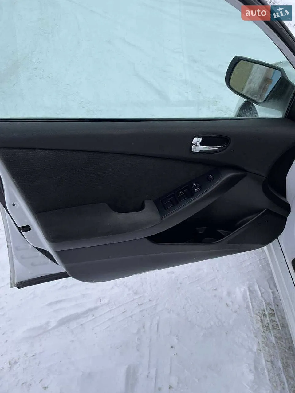 2011 Nissan Altima - мініатюра 4