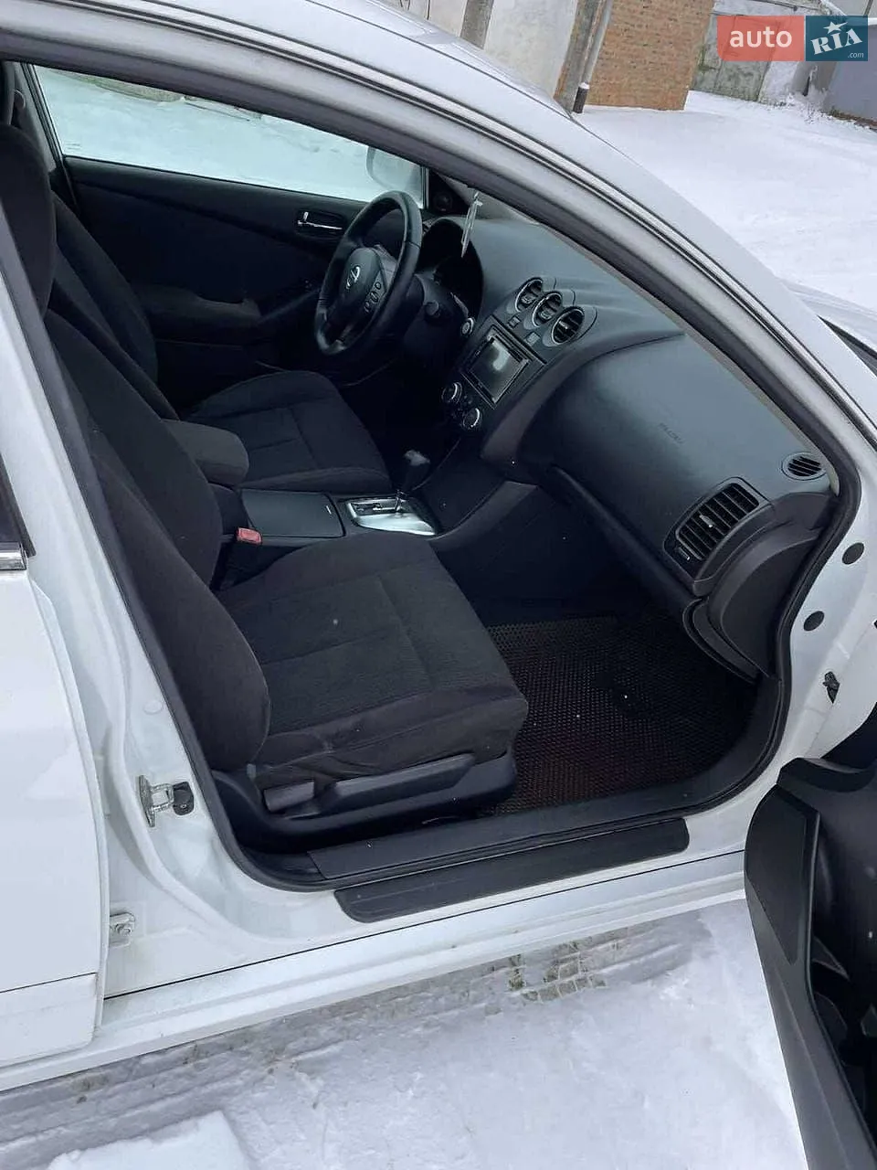 2011 Nissan Altima - мініатюра 3