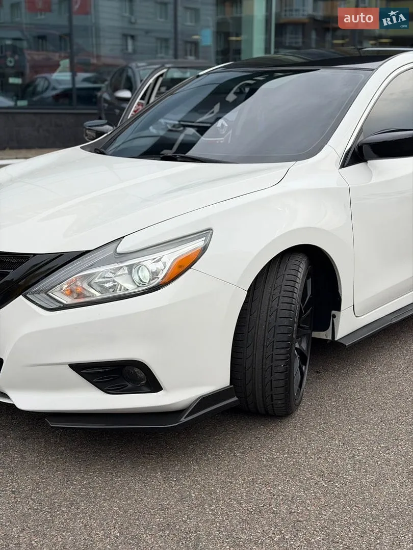 2018 Nissan Altima - мініатюра 18
