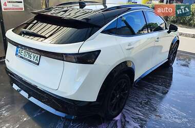 Позашляховик / Кросовер Nissan Ariya 2022 в 