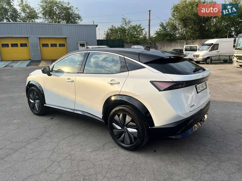 Позашляховик / Кросовер Nissan Ariya 2022 в Дніпрі
