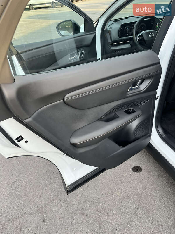 Позашляховик / Кросовер Nissan Ariya 2022 в Дніпрі