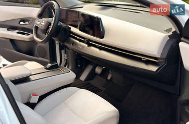 Внедорожник / Кроссовер Nissan Ariya 2023 в 