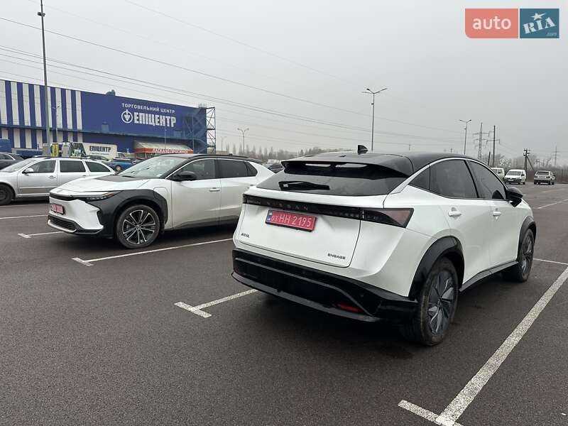 Внедорожник / Кроссовер Nissan Ariya 2023 в Ровно