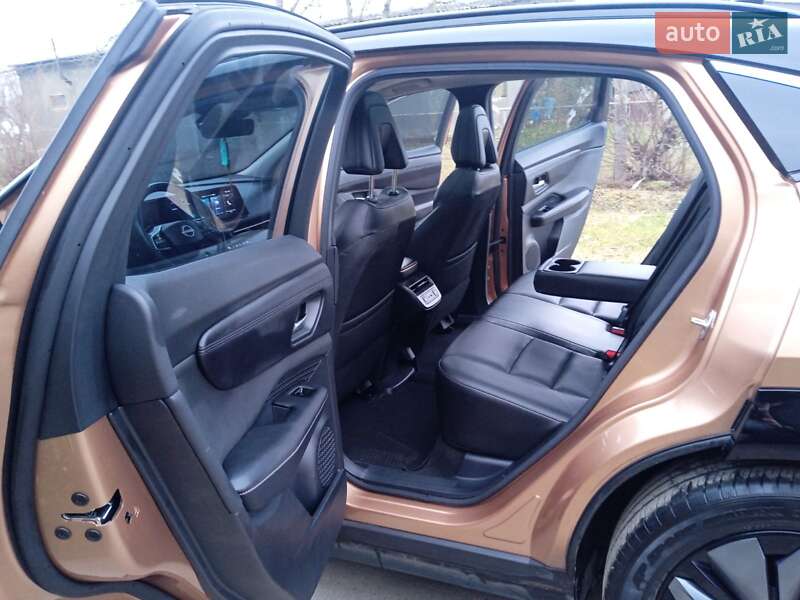 Позашляховик / Кросовер Nissan Ariya 2022 в Чернівцях