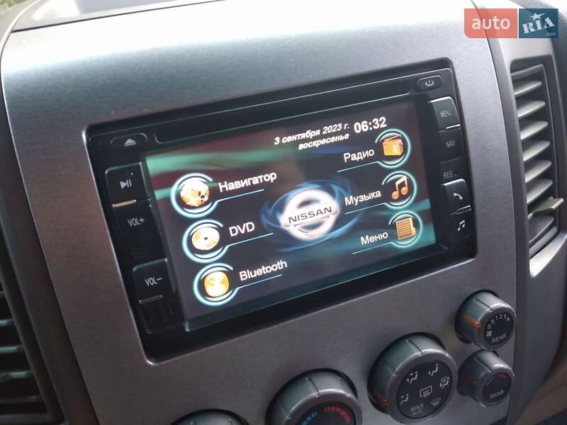 Внедорожник / Кроссовер Nissan Armada 2006 в Запорожье