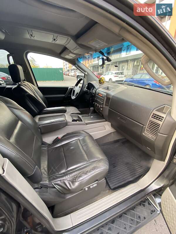 Внедорожник / Кроссовер Nissan Armada 2004 в Киеве