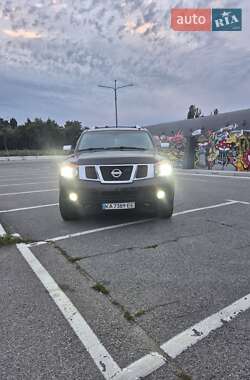 Внедорожник / Кроссовер Nissan Armada 2014 в Киеве