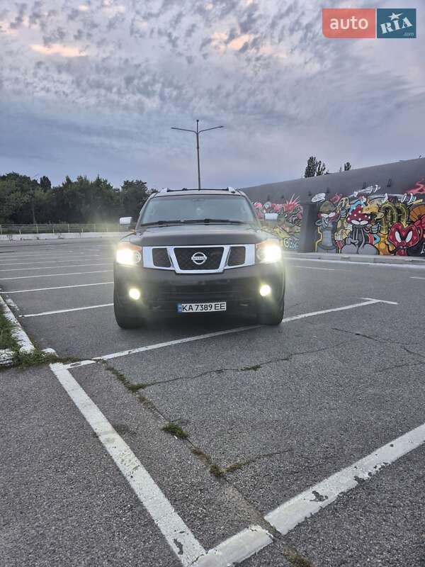 Внедорожник / Кроссовер Nissan Armada 2014 в Киеве