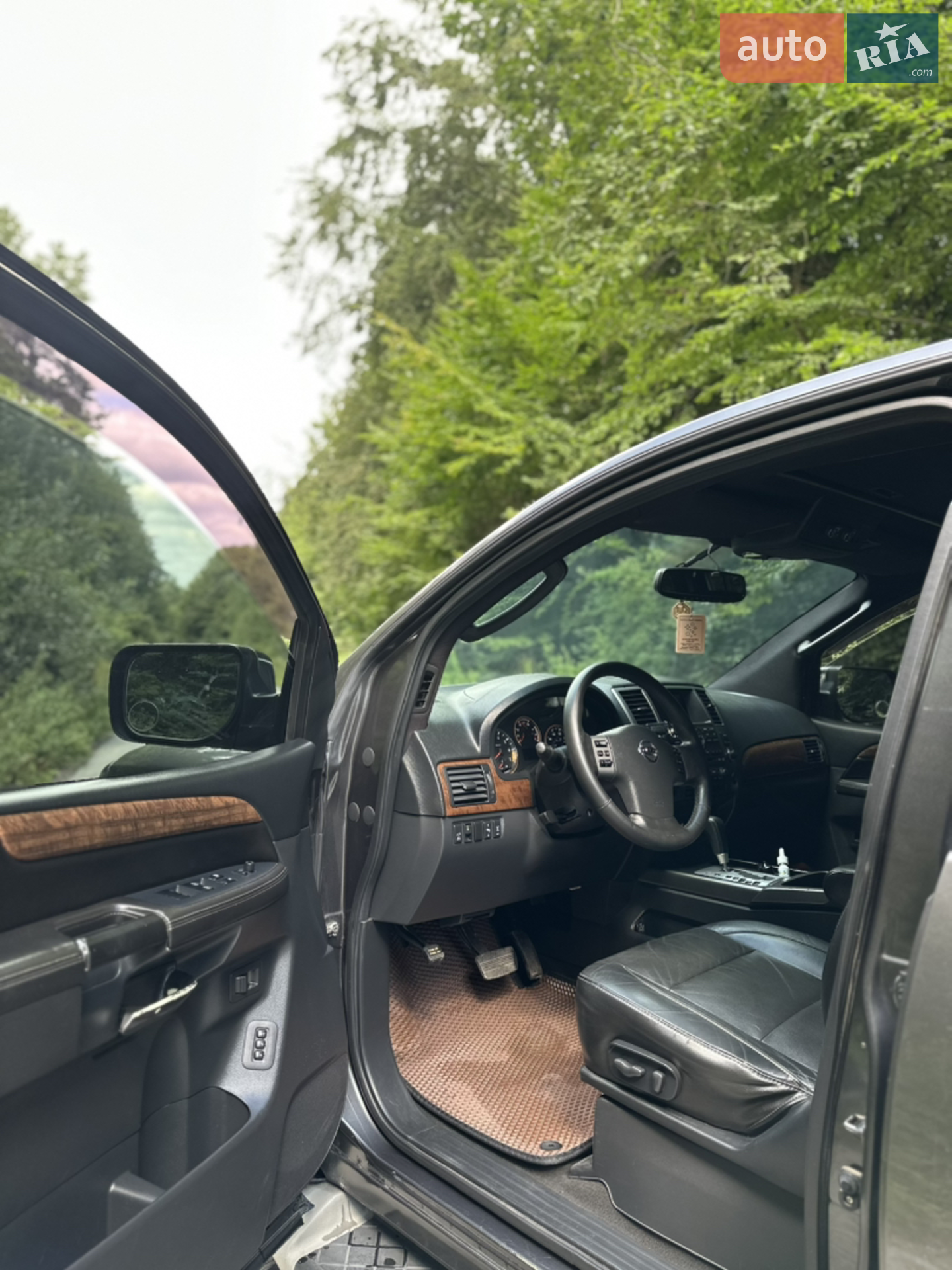 2011 Nissan Armada - мініатюра 11