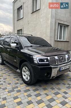 Позашляховик / Кросовер Nissan Armada 2006 в Рівному