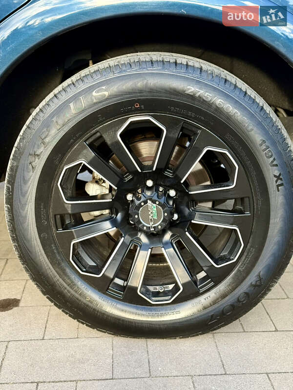 Позашляховик / Кросовер Nissan Armada 2018 в Львові