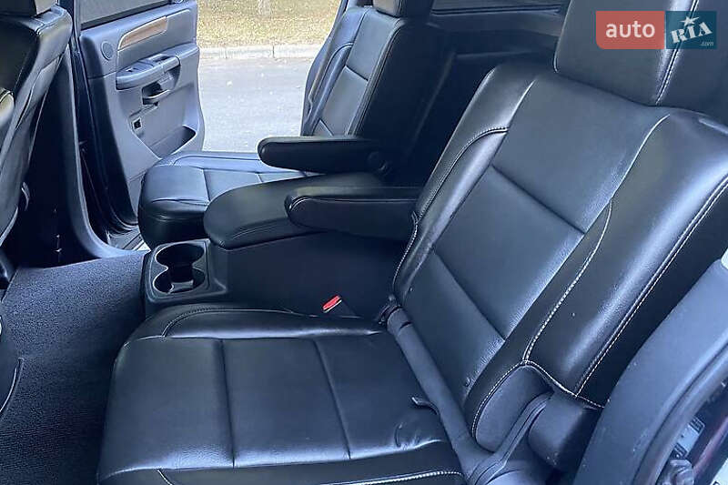 Внедорожник / Кроссовер Nissan Armada 2013 в Киеве фото 16 Внедорожник / Кроссовер Nissan Armada 2013 в Киеве