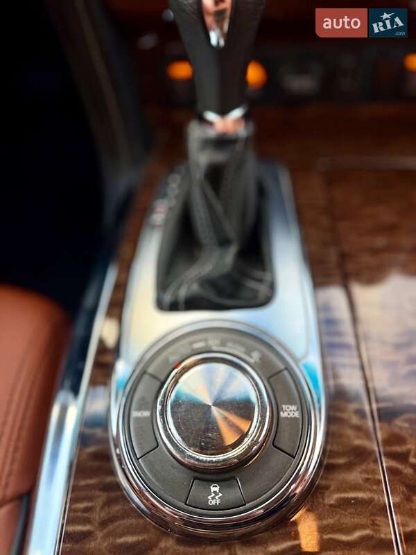 Внедорожник / Кроссовер Nissan Armada 2018 в Ивано-Франковске фото 5 Внедорожник / Кроссовер Nissan Armada 2018 в Ивано-Франковске