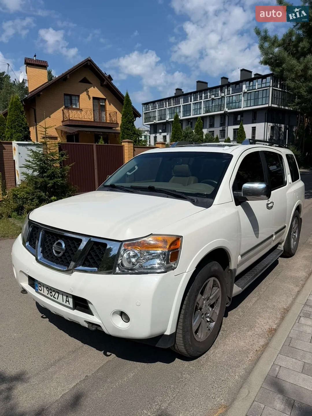 2013 Nissan Armada - мініатюра 2