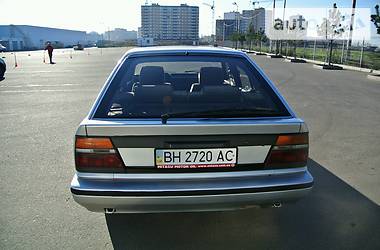 Хэтчбек Nissan Bluebird 1987 в Одессе