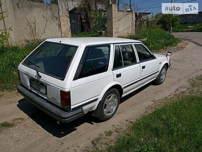 Универсал Nissan Bluebird 1989 в Одессе