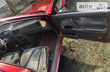 Седан Nissan Bluebird 1988 в 
