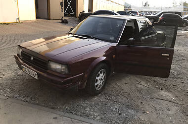 Седан Nissan Bluebird 1986 в Львове