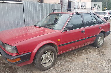 Універсал Nissan Bluebird 1987 в Чернівцях