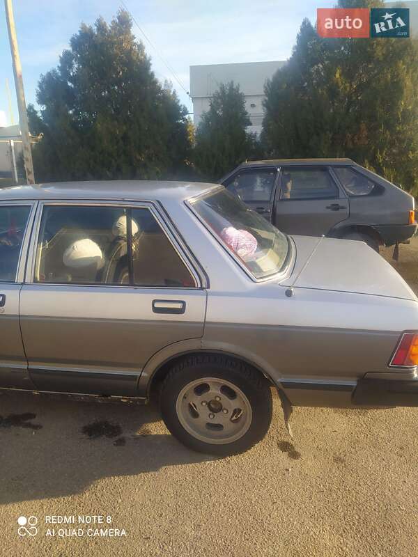 Седан Nissan Bluebird 1981 в Виннице