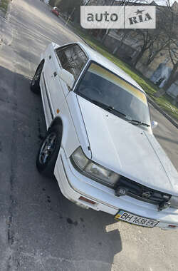 Седан Nissan Bluebird 1988 в Одессе