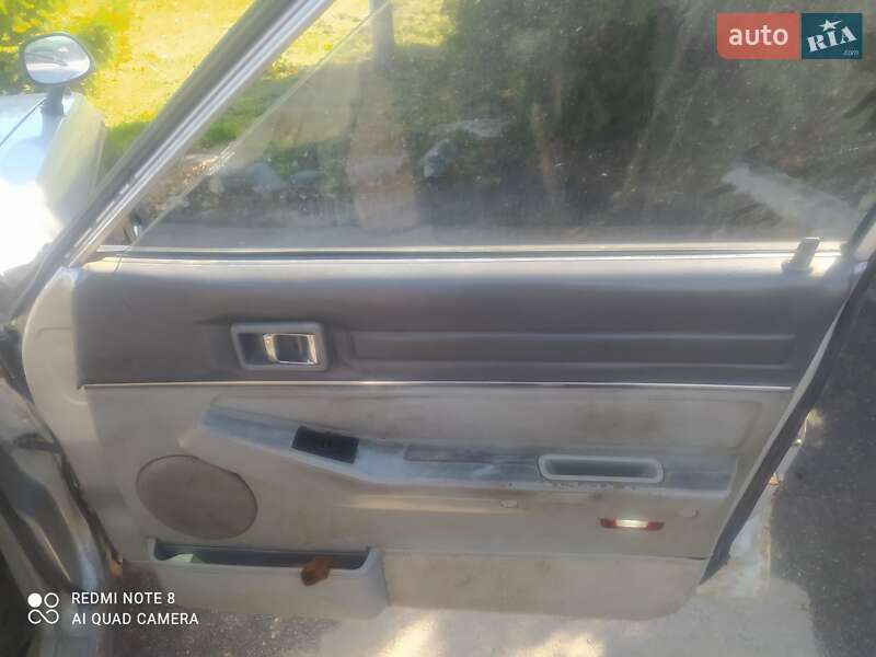 Седан Nissan Bluebird 1981 в Виннице