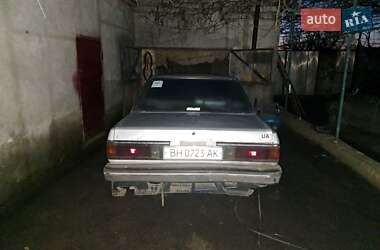 Седан Nissan Bluebird 1987 в Березівці