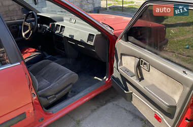 Седан Nissan Bluebird 1988 в 