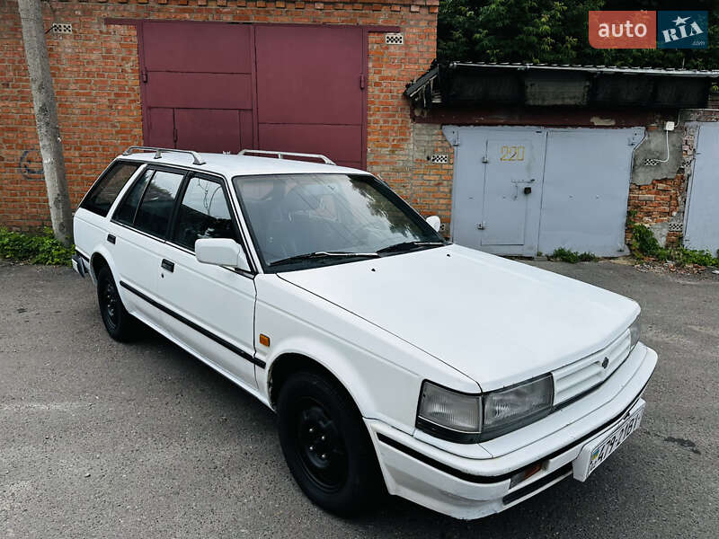 Універсал Nissan Bluebird 1990 в 