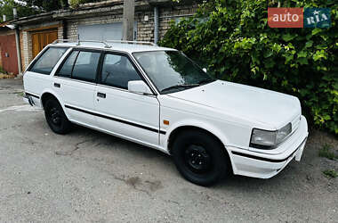Універсал Nissan Bluebird 1990 в 