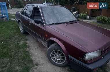 Седан Nissan Bluebird 1989 в Сокирянах