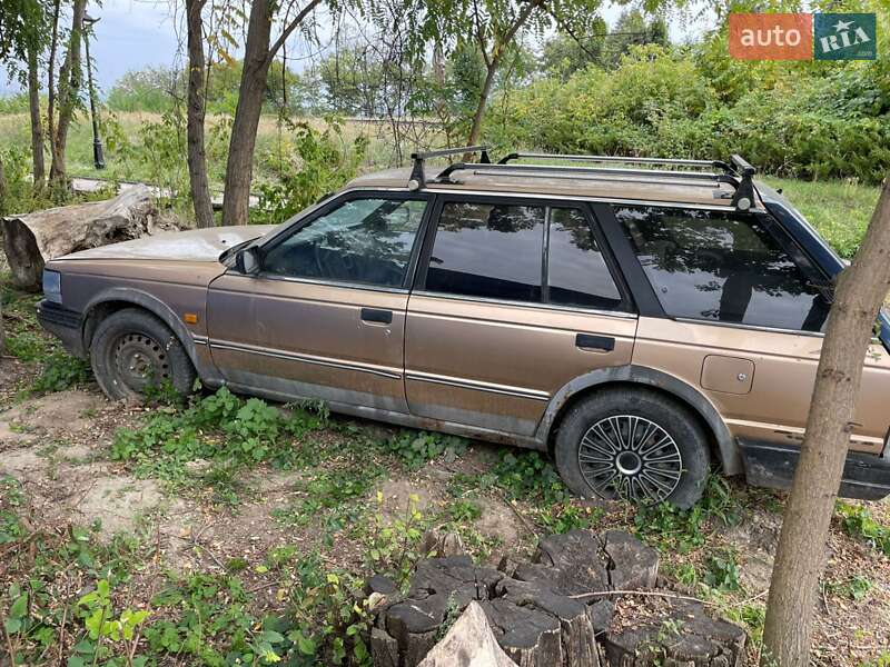 Универсал Nissan Bluebird 1988 в Каневе