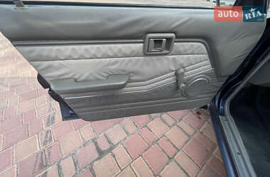 Седан Nissan Bluebird 1984 в  фото 12 Седан Nissan Bluebird 1984 в