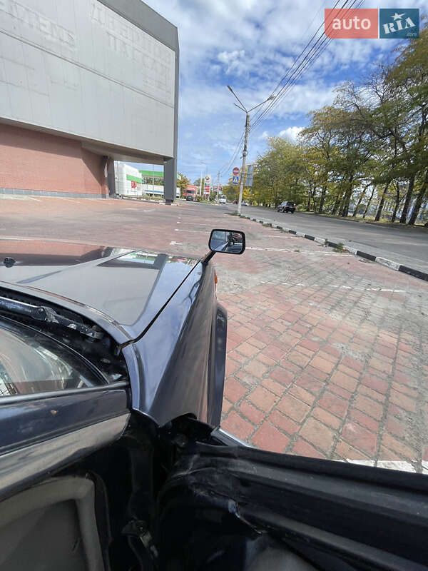 Седан Nissan Bluebird 1984 в Одессе