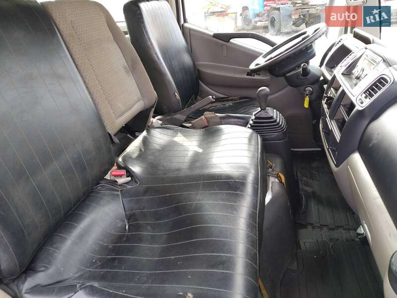 Борт Nissan Cabstar 2012 в Луцьку