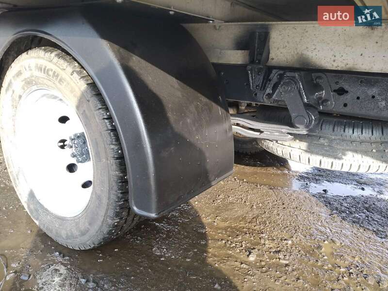 Борт Nissan Cabstar 2012 в Луцьку