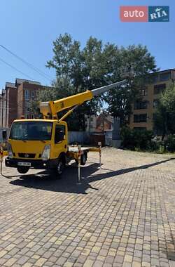 Автовишка Nissan Cabstar 2015 в Чернівцях
