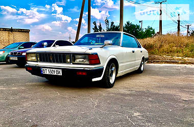 Седан Nissan Cedric 1987 в Херсоне