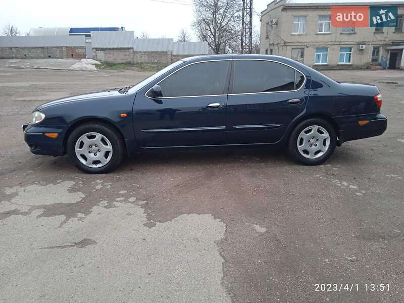 Седан Nissan Cefiro 2004 в Верхньодніпровську